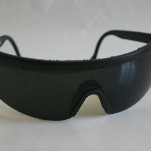 NWT True Vintage 90's Ravon sports blade wrap around super dark smoke sunglasses - Picture 5 of 7